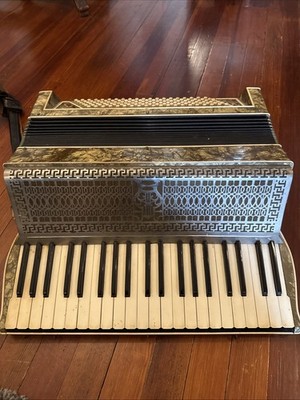 Vintage Ancona accordions 24 Keys - Working