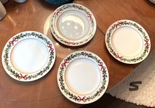 William Roberts Holiday Garland Set of 4 Salad Plates 7.5” Christmas Ornament Ho