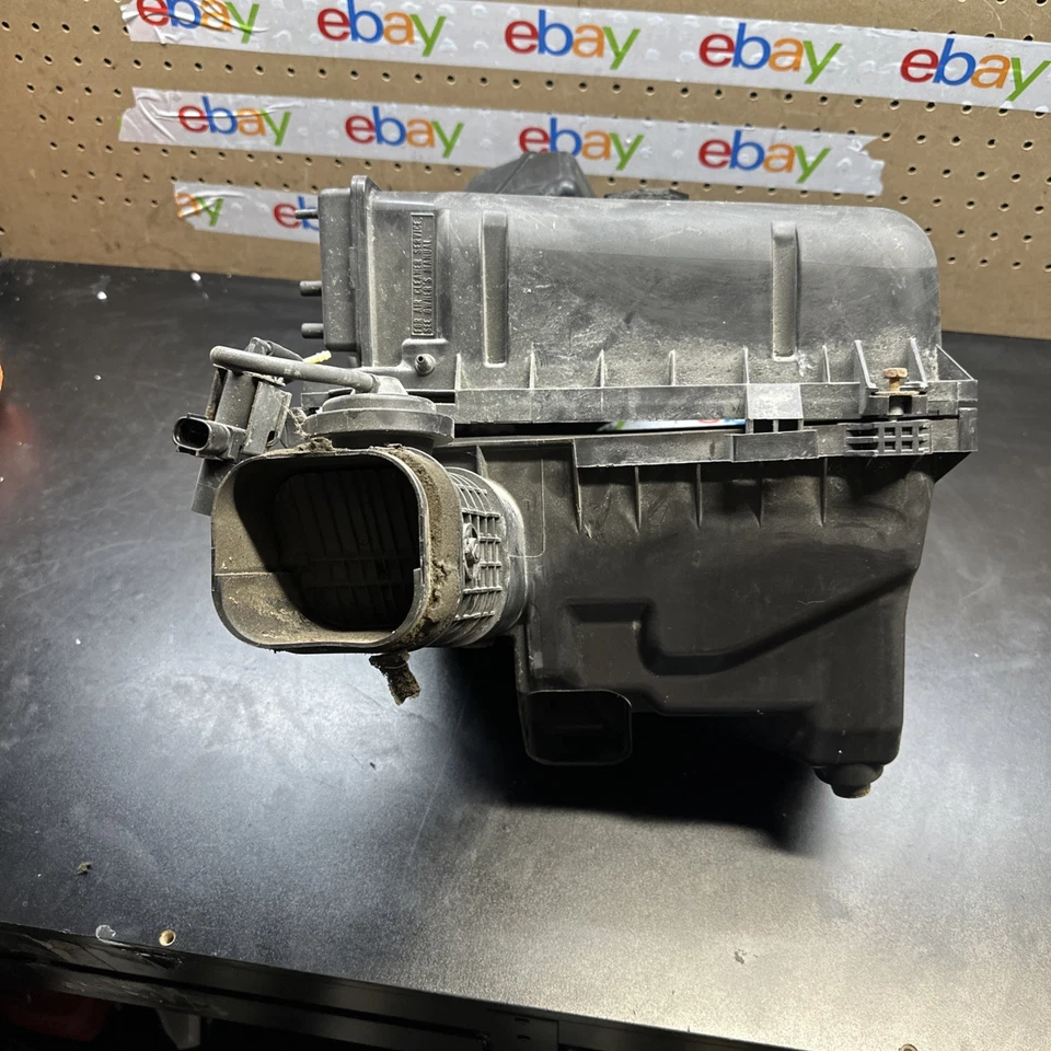 2004 Lexus Es330 V6 Note Air Intake Cleaner Filter Box OEM - Image 3 of 4