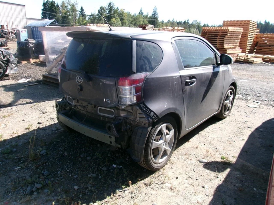 IQ SCION 2013 Front Door Trim Panel 30653181 Foto 4 de 4