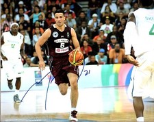 Greivis Vasquez Toronto Raptors Autographed 8x10 Photo LOM COA (PH3902)