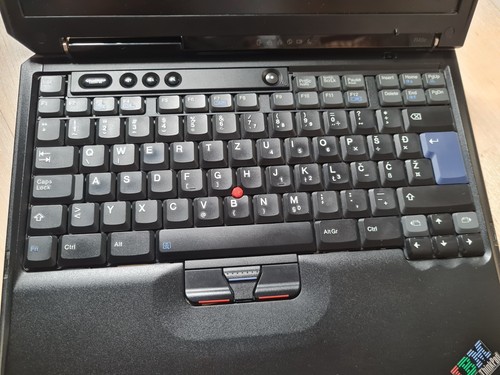 IBM Thinkpad R40E Intel Pentium 4 2,0 GHz 752MB/20GB ATi IGP 330M DVD USB - Bild 4 von 9