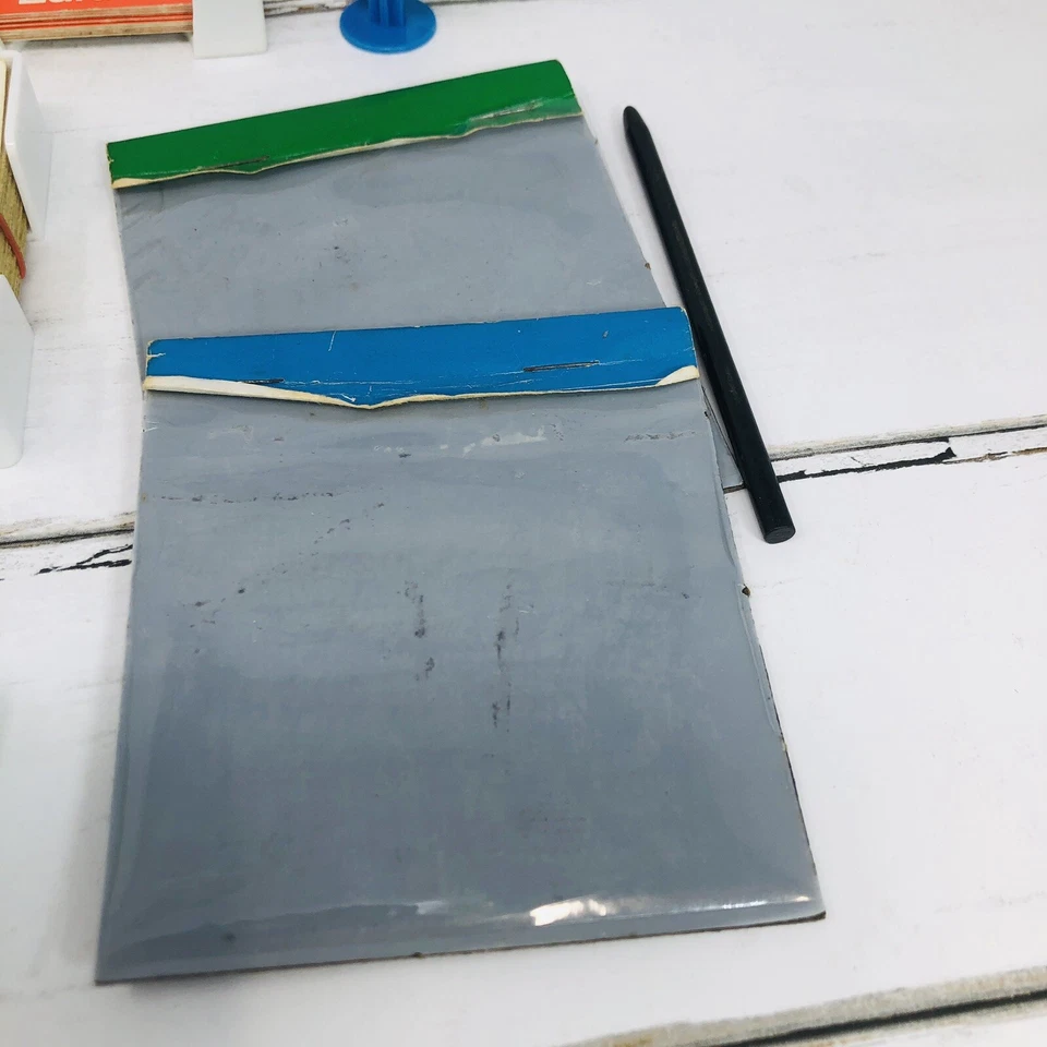 1973 Parker Brother Billionaire Board Game Replacement Pieces lot - Image 2 of 4