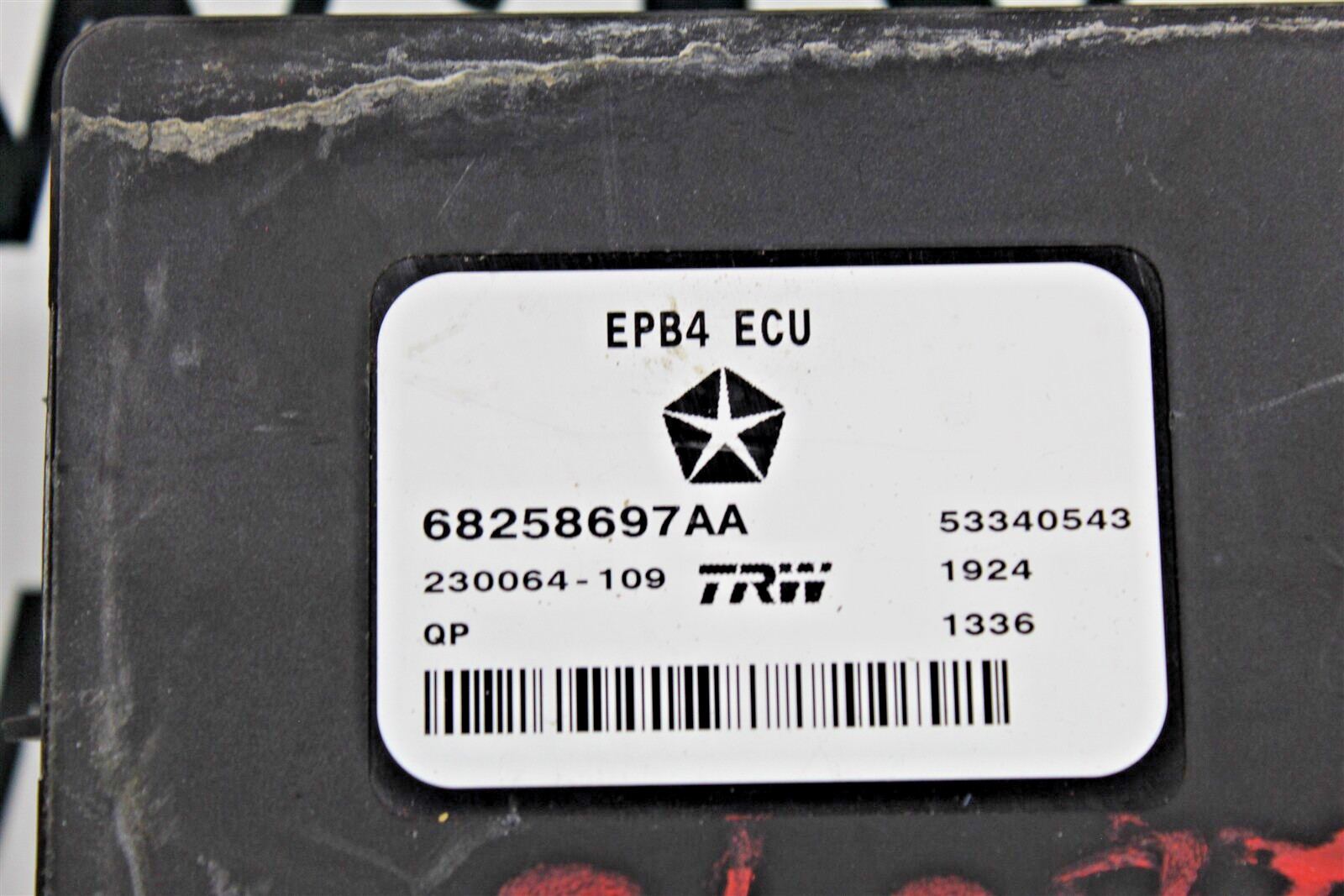 68258697AA Chrysler-200 2015-17 Parking Brake Computer Control Module 4o3 675 B5