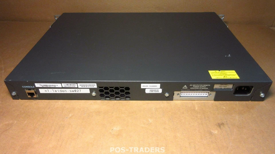 Cisco WS-C2960-24TC-L V05 24x 10/100 Gigabite + 4 SFP ports switch - Image 3 of 4