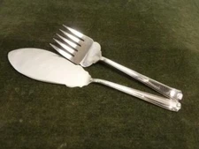 nice Pair Vintage Ryals of Sheffield Fish Servers Silver Plated EPNS