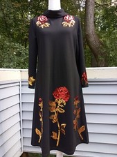 NWOT DESIGNER INSPIRED BLOGGER FAV LITTLE BLACK DRESS HEAVY SEQIUNS EMBROIDERY S