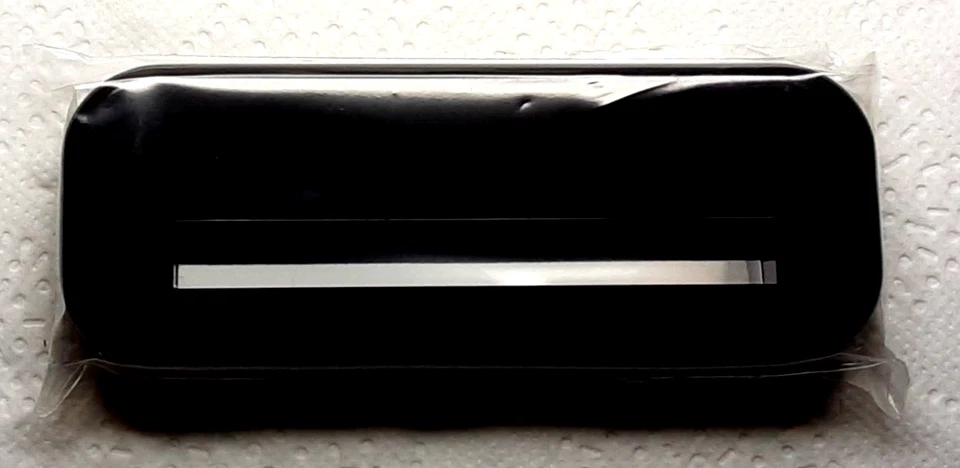 2017 Mars Attack's The Revenge  Bronze Card P17 SLEEPER CELLS SENT TO EARTH - Image 3 of 3