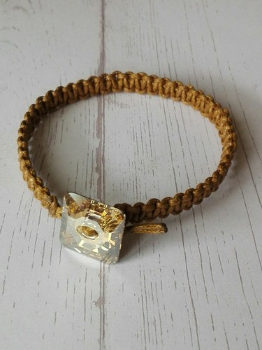 BRACCIALE BRACCIALETTO MACRAME'  COTONE CERATO CRISTALLO SEAROWSKI - Foto 1 di 3