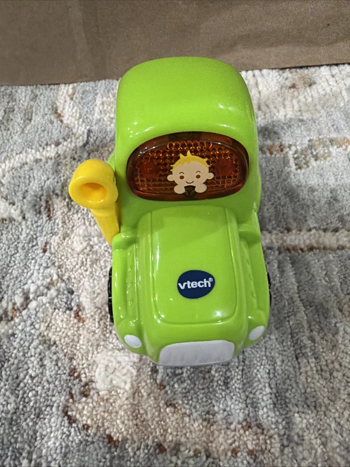 VTech Toot-Toot Drivers Tractor, Go!Go! Smart Wheels Tyler Sings Lights - Image 4 of 4