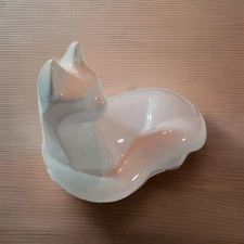 1990s Royal Haeger White Ceramic Recumbant Cat Sculpture Figure 14.5"