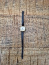 Authentic Vintage Gucci Gold Swiss Women's Quartz Watch 