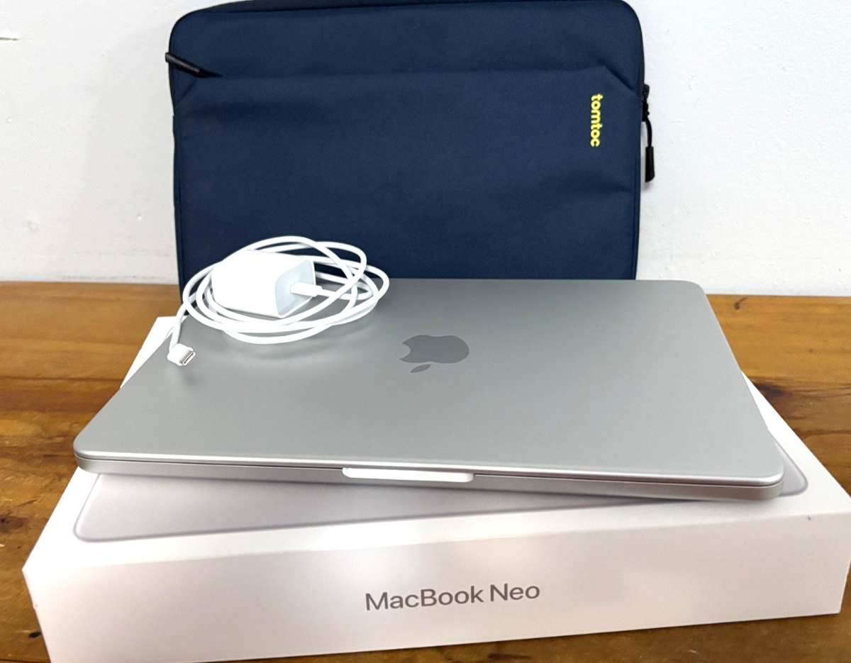 Apple MacBook Neo 13