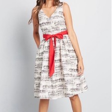 ModCloth Music Notes midi summer dress Sleeveless V-Neck size 2