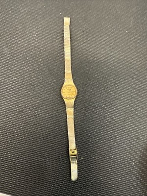 Jw1 advance quartz watch Gold Tone K142