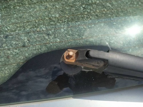 Scheibenwischermotor Hinten  Peugeot 206 DE2029763-67