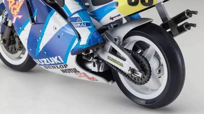 Kyosho 1/8 RC BIKE SUZUKI RGV Motorcycle 1992 HOR Hang On Rider