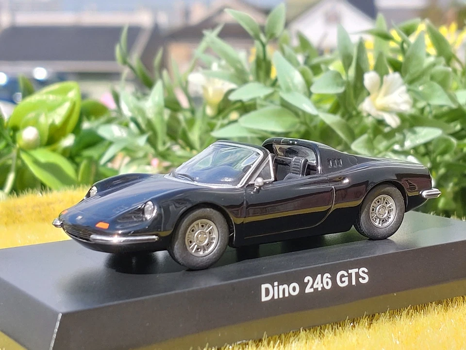 Ferrari / Dino 246 GTS / 1972 / 1/64 Diecast Car / Kyosho - Image 2 of 4