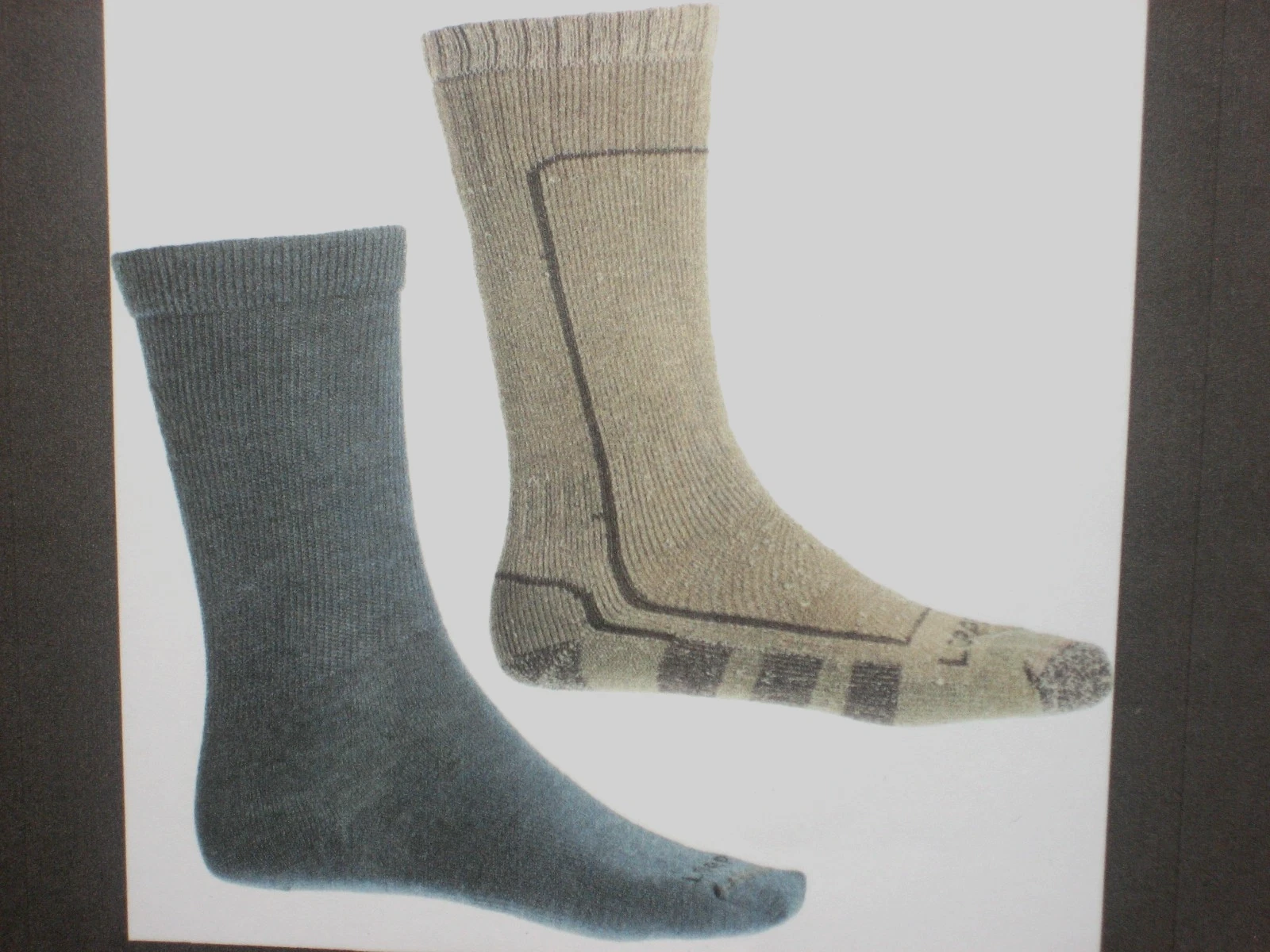 LORPEN 2 PACK VERSATILE MERINO WOOL MID-WEIGHT OUTER and LIGHT-WEIGHT INNER SOCK
Opens in a new wind