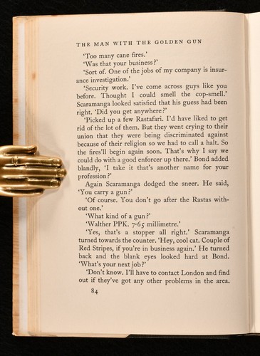 1965 The Man With The Golden Gun James Bond Ian Fleming1st Edition Dustwrapper - Picture 3 of 6
