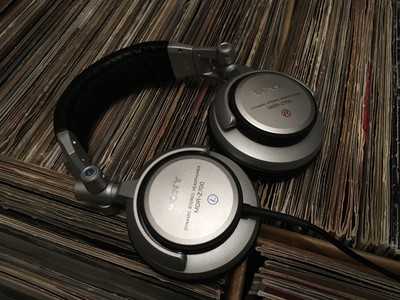 SONY MDR Z700 DJ HEADPHONE | eBay
