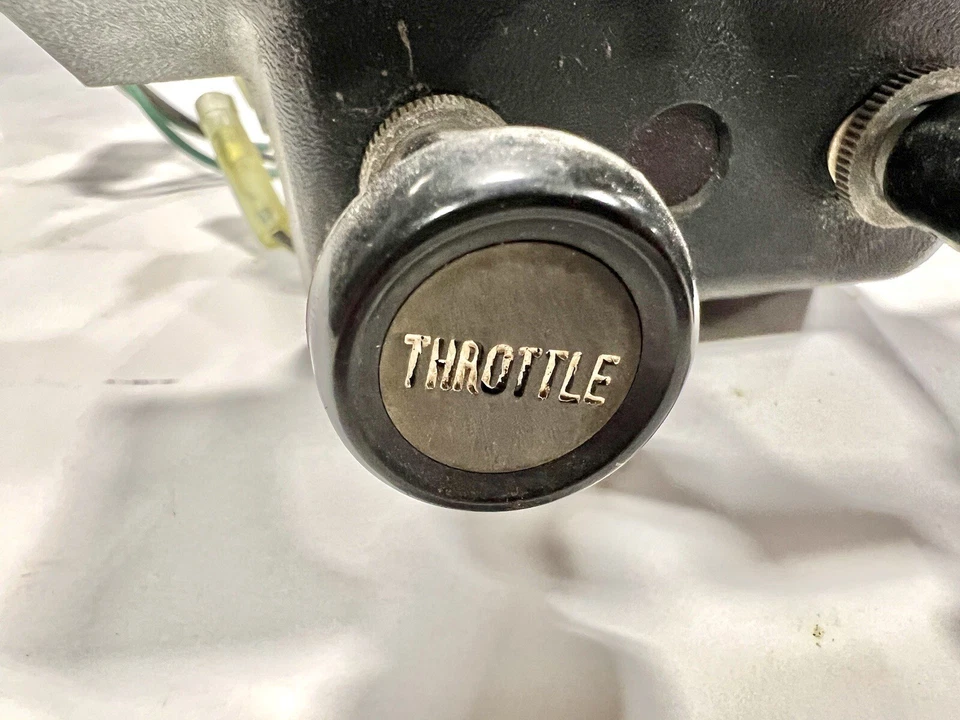 Conjunto de cable obturador del acelerador Mazda Rx3 Foto 3 de 4