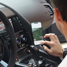 Jaguar F-Type MagSafe magnetic phone holder LHD