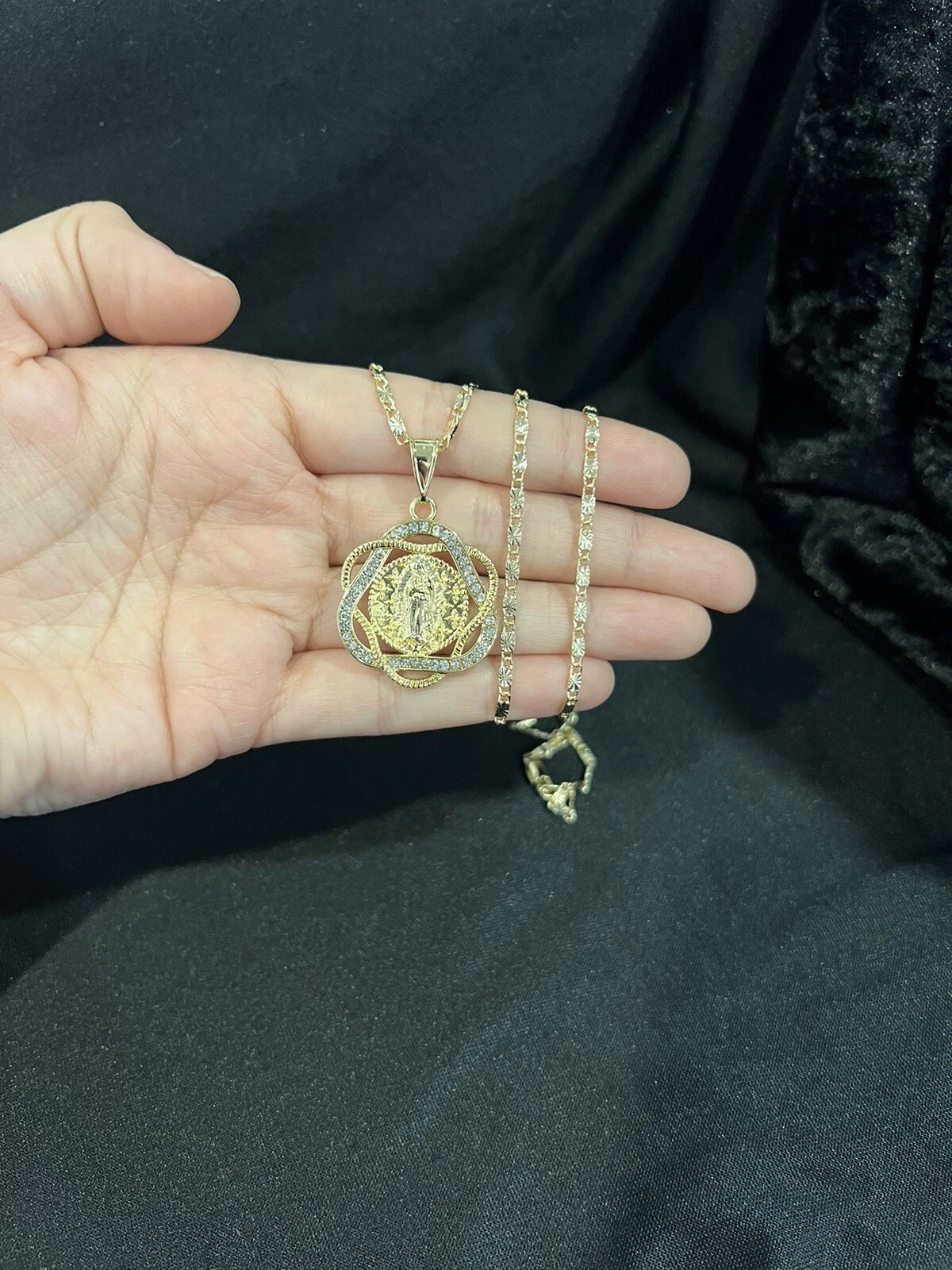 Ciondolo donna Vergine Maria e catena Valentino LAMINADO PLACCATO ORO ZIRCONI