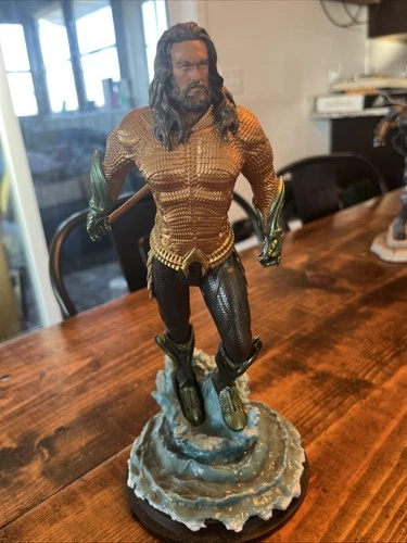 Icon Heroes Toys, Movies & More Aquaman Movie Deluxe Statue See Description