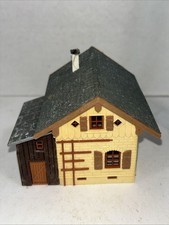 Ho Scale 2 Story Building Used Condition