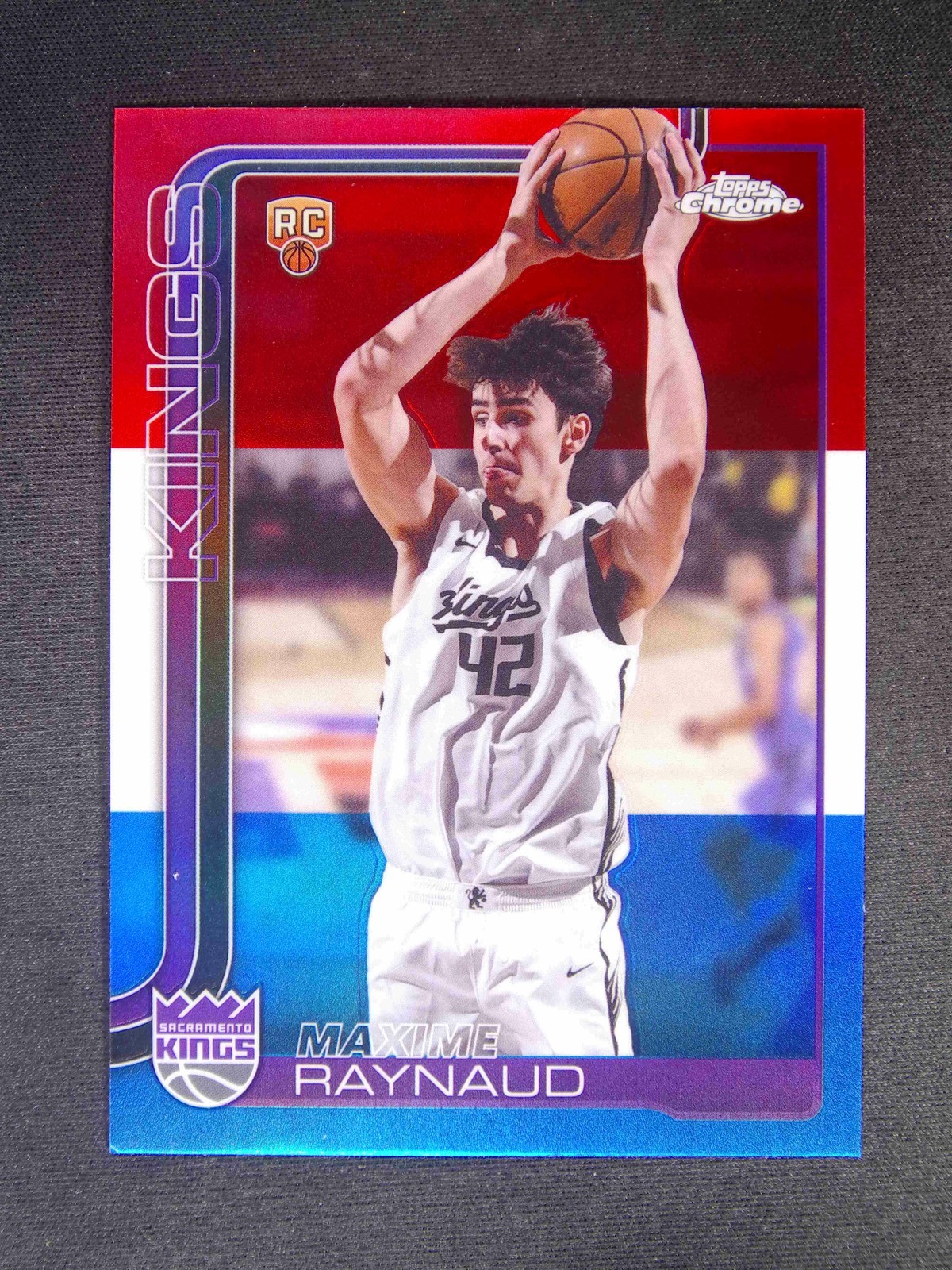 2025-26 Topps Chrome Maxime Raynaud #293 RC Refractors Red, White, and Blue
