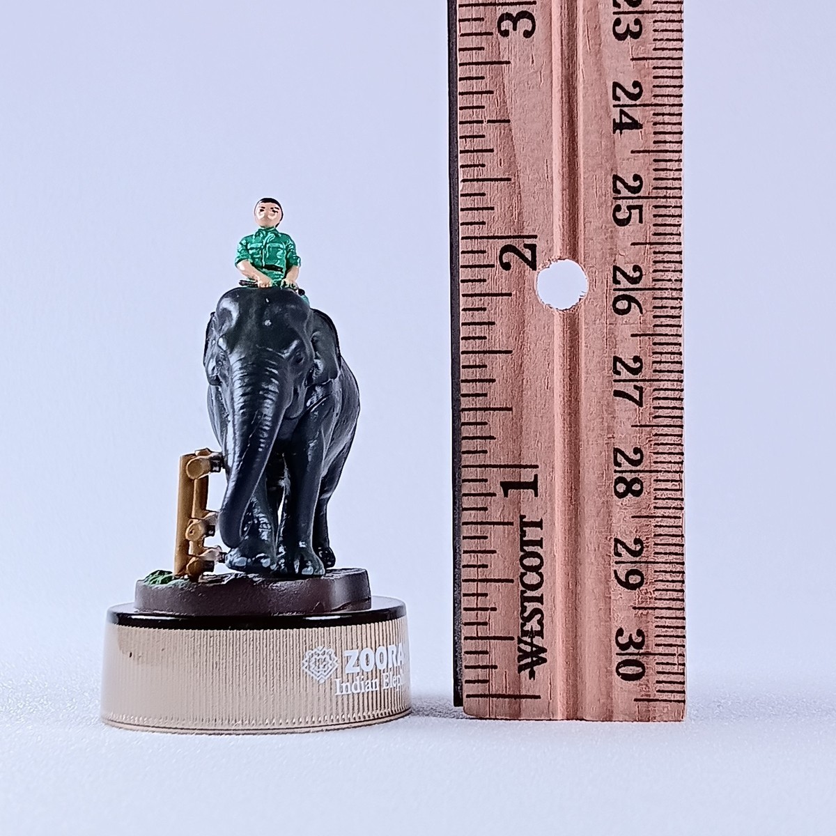キャピタル ELEPHANT BRAND KAZUHIRO HIRATA Indian Elephant Zoorasia Lunch Jungle Cracker Figure Collection