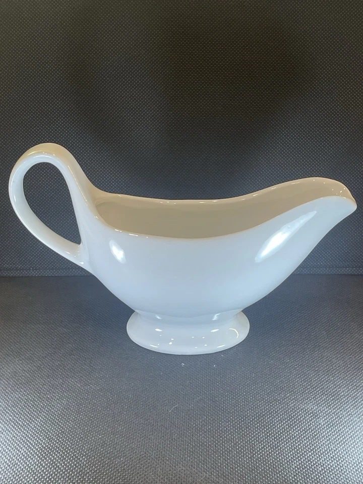 Simple Dining Ceramic Gravy Sauce Boat White 10 Ounce Capacity - Image 3 of 4