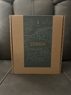 Meze Audio Strada Dynamic Closed Back Circumaural Headphones (Green Copper)