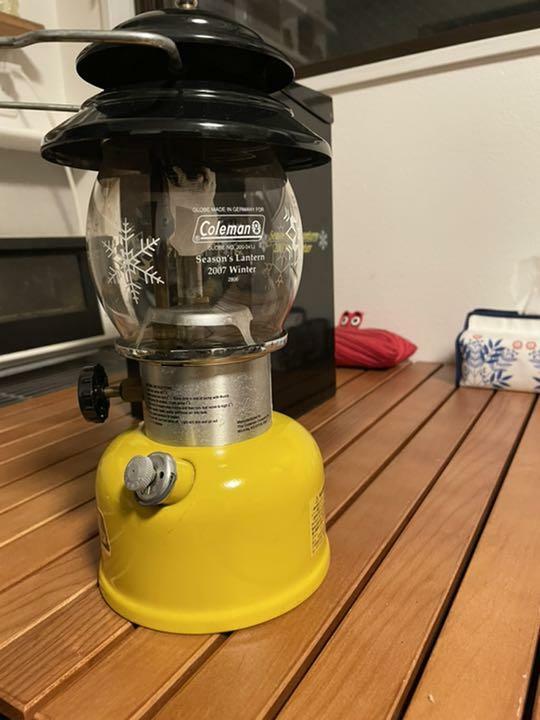 Coleman Seasons Lantern 2007 Limited Edition Winter Yellow Coleman Seasons Lantern 2007 Limited Edition Winter Yellow