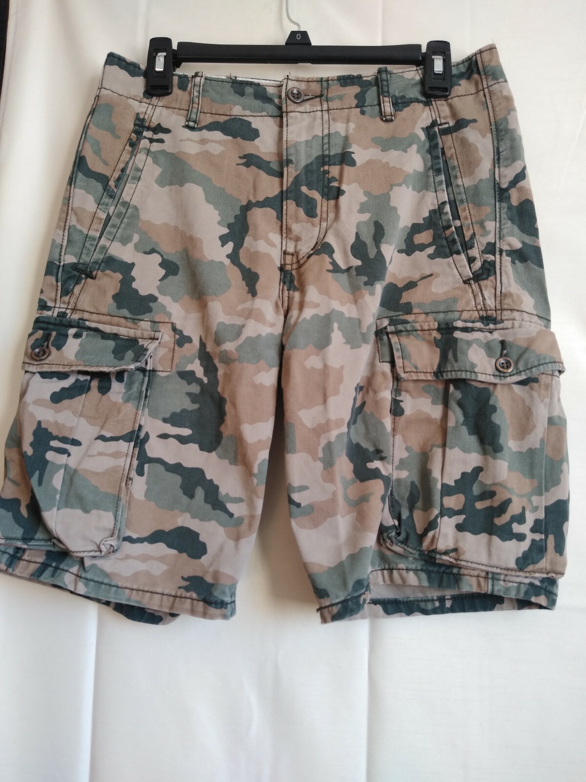 Levis Camo Cargo Shorts Mens Size (29 