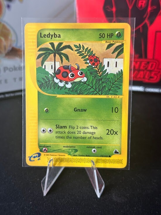 Pokemon Card - Ledyba Skyridge 73/144 Non Holo NM