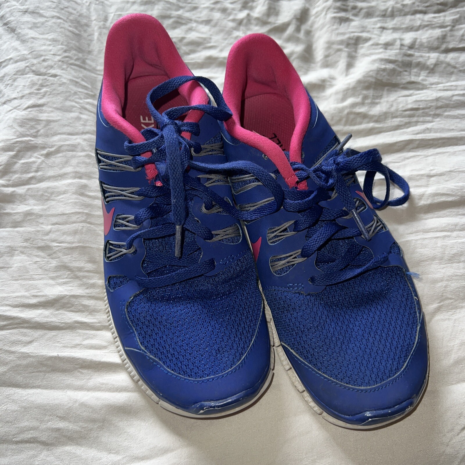 SAOLA Scarpe da corsa Nike Free 5.0 donna taglia 7 viola rosa suola bianca