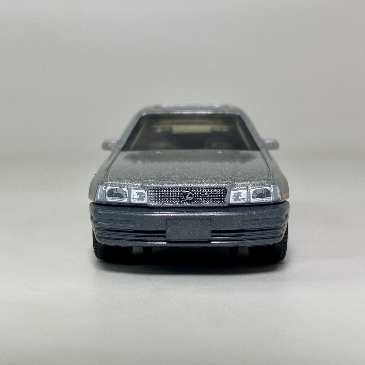 ZYLL Zee #D114 Lexus LS400 & Matchbox #93 1994 Lexus LS400 1 ZYLL Zee #D114 Lexus LS400 & Matchbox #93 1994 Lexus LS400 1
