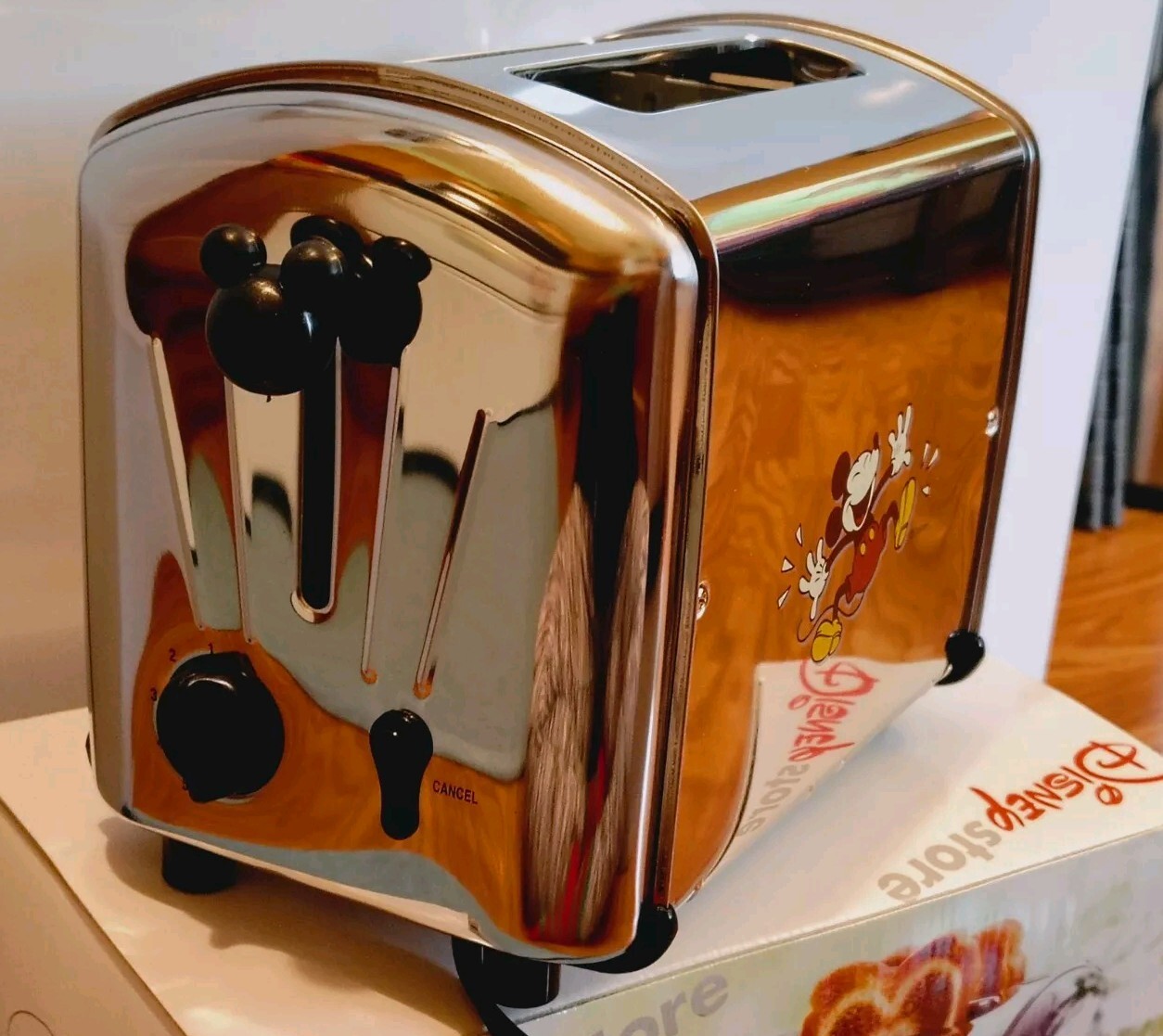 Vtg Disney Mickey Mouse Musical Toaster Mornin’ Silver Chrome VillaWare NEW