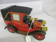 VINTAGE ALPS TOY JAPAN TIN TOY CAR BATTERY OPPERATED  227-