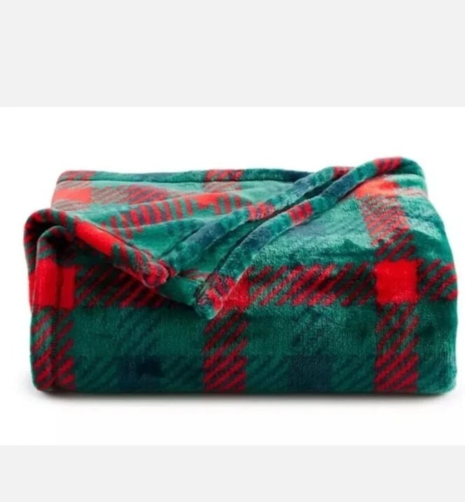 Christmas Red u0026amp; Green Festive Plush Throw Blanket Kohl's The Big One 5  ft x 6 ft | eBay