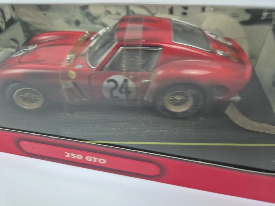 Hotwheels Ferrari 250 Gto - Neuve - 1:18 - Mattel - Photo 4/4