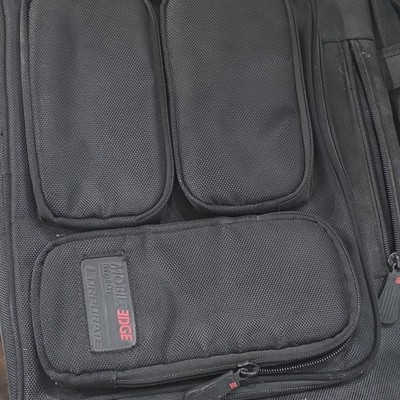 Mobile Edge Corporate Black Nylon Padded Briefcase for 15 in Laptop