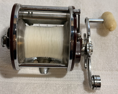 Moulinet De Pêche Penn Peer 209 Levelwind Avec Sa Boîte - Modèle Vintage Robuste
