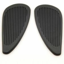 Zwei Gummi Motorrad Tank pad Tankpad Kniepad schwarz f&uuml;r Benzintanks Cafe Racer