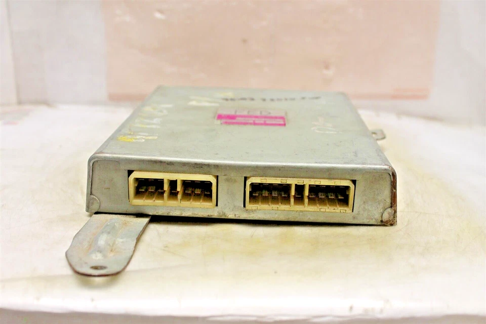  8943351051 Isuzu Pickup 1990-93 Unidad de control del motor 2,3 L módulo ECU 3N2 260 B1 Foto 4 de 4