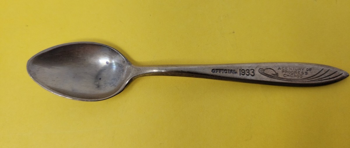 Vintage 1933 Chicago Spoon Dirigold Green Duck Co 