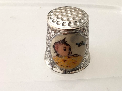 VINTAGE M.J. HUMMEL LIMITED EDITION VERSILBERT SILVER PLATED THIMBLE