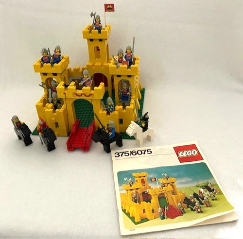 Lego Yellow Castle Set  375-2 1978 Manual Missing 2 Pieces NO BOX Play Wear